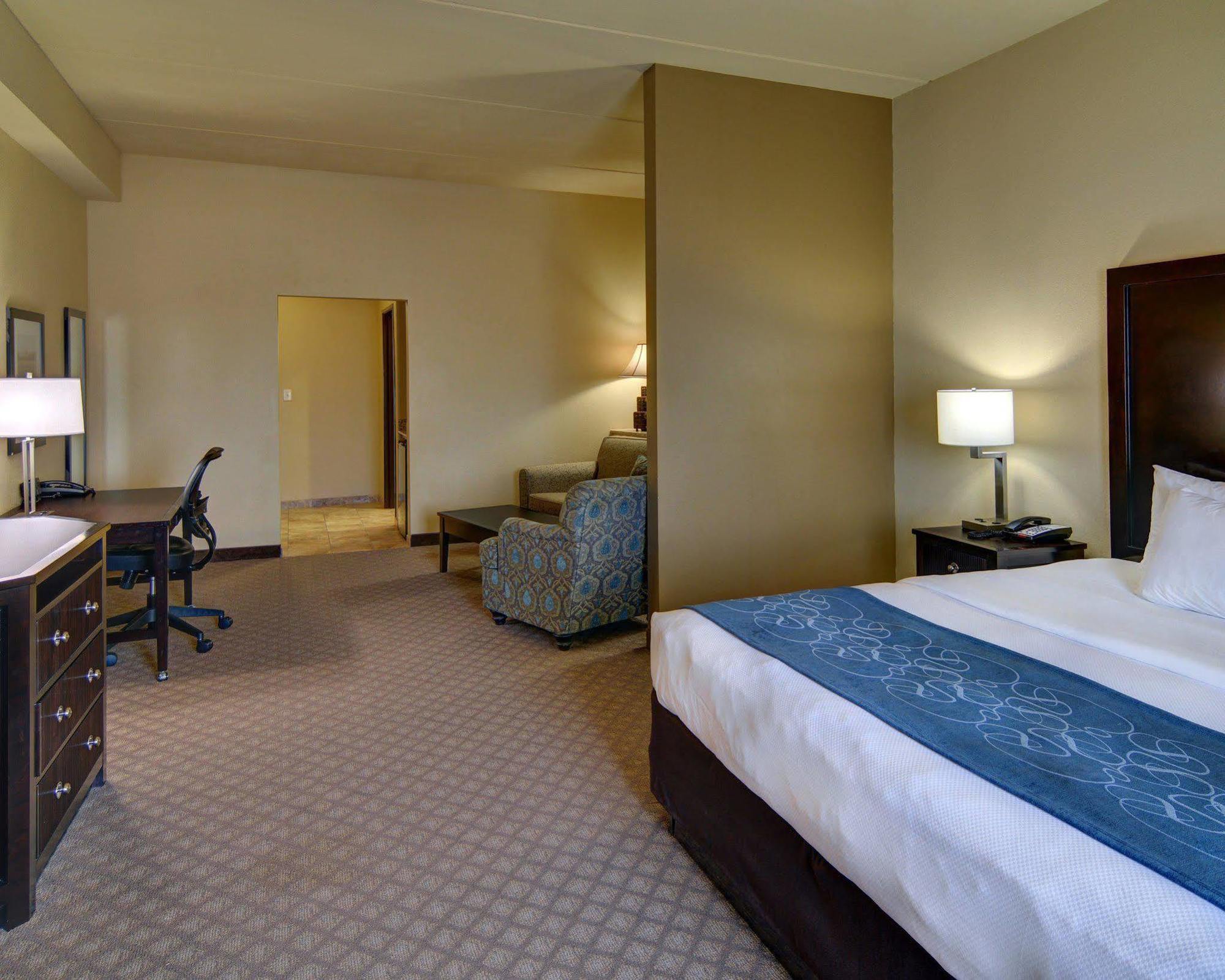 Comfort Suites Frisco Ngoại thất bức ảnh